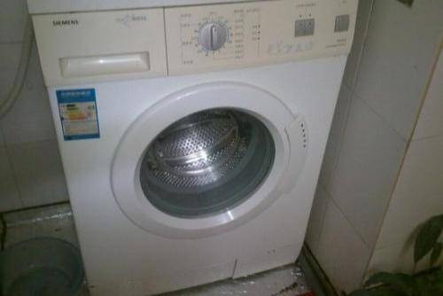 洗衣機倒水進去就漏水