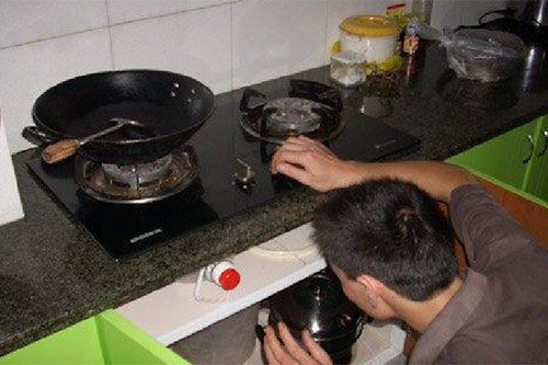 天津河西煤氣灶維修上門電話_一個(gè)電話快速上門