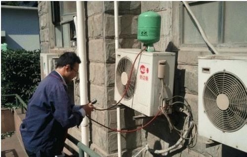 附近中央空調(diào)加氟上門電話